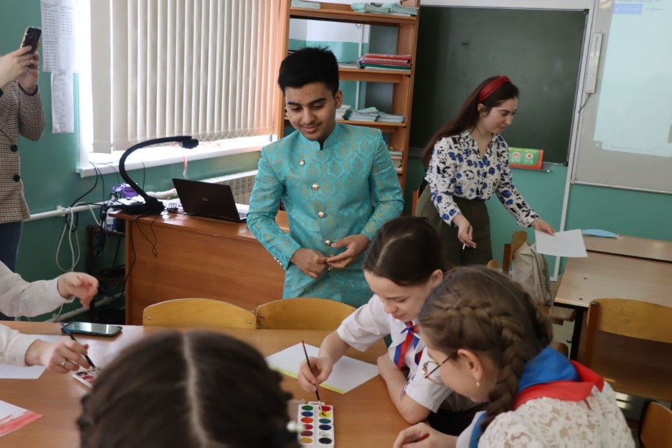 III Республиканский фестиваль родного языка 'Калейдоскоп культур' III Республиканский фестиваль родного языка 'Калейдоскоп культур'