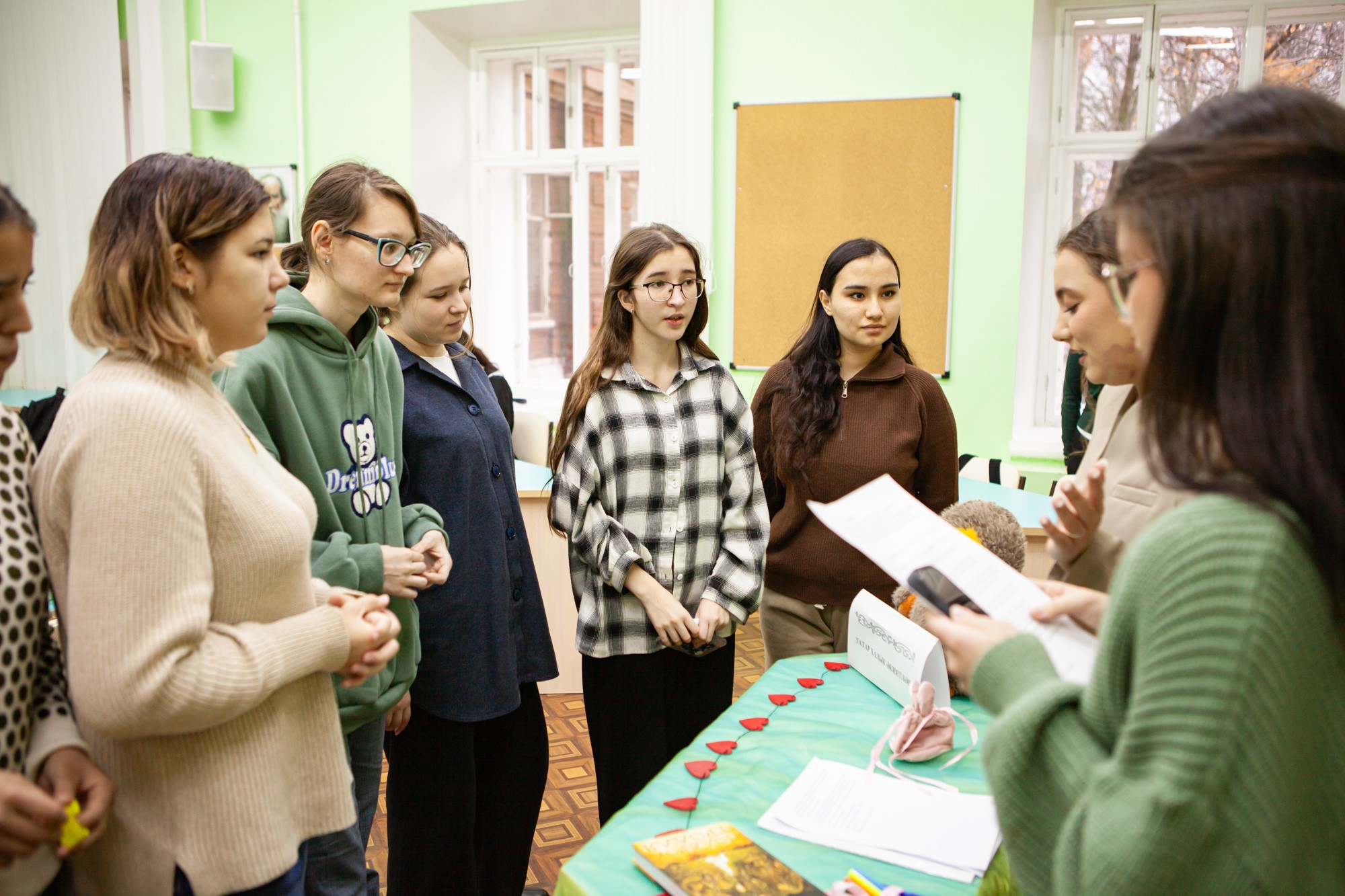 Фестиваль 'Открывая мир науки' объединил студентов и школьников в Елабужском институте КФУ Фестиваль 'Открывая мир науки' объединил студентов и школьников в Елабужском институте КФУ