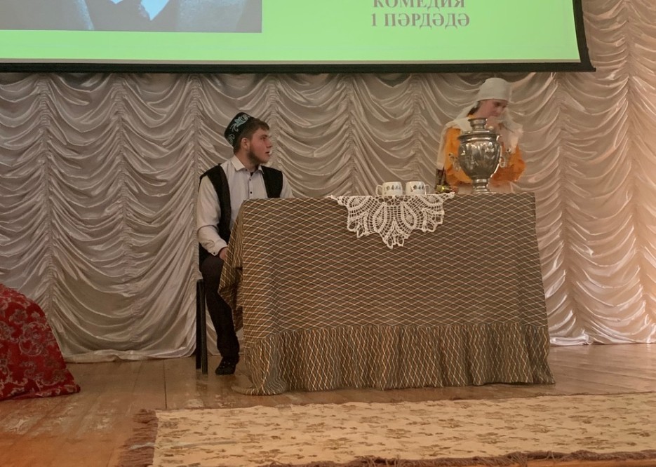 Студенты Елабужского института КФУ сыграли  спектакль 'Беренче театр'