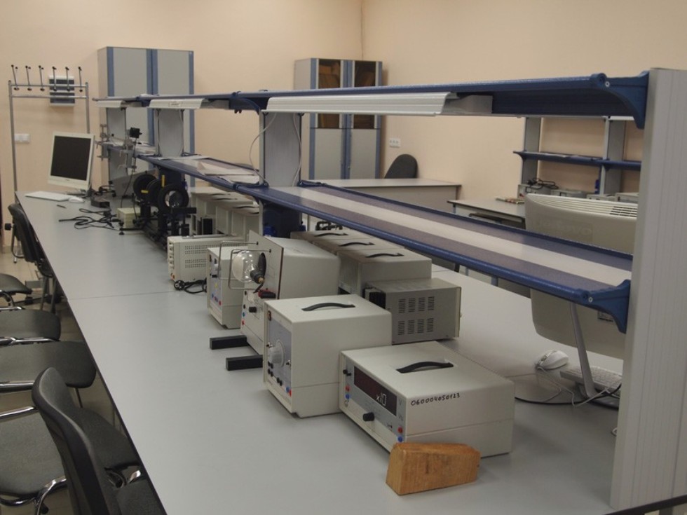 УЛ 'Общий физический практикум по физике конденсированных сред' УЛ 'Общий физический практикум по физике конденсированных сред'