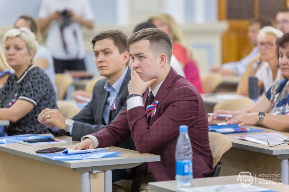 В КФУ обсудили современные подходы к гражданско-патриотическому воспитанию молодежи в студенческой среде В КФУ обсудили современные подходы к гражданско-патриотическому воспитанию молодежи в студенческой среде