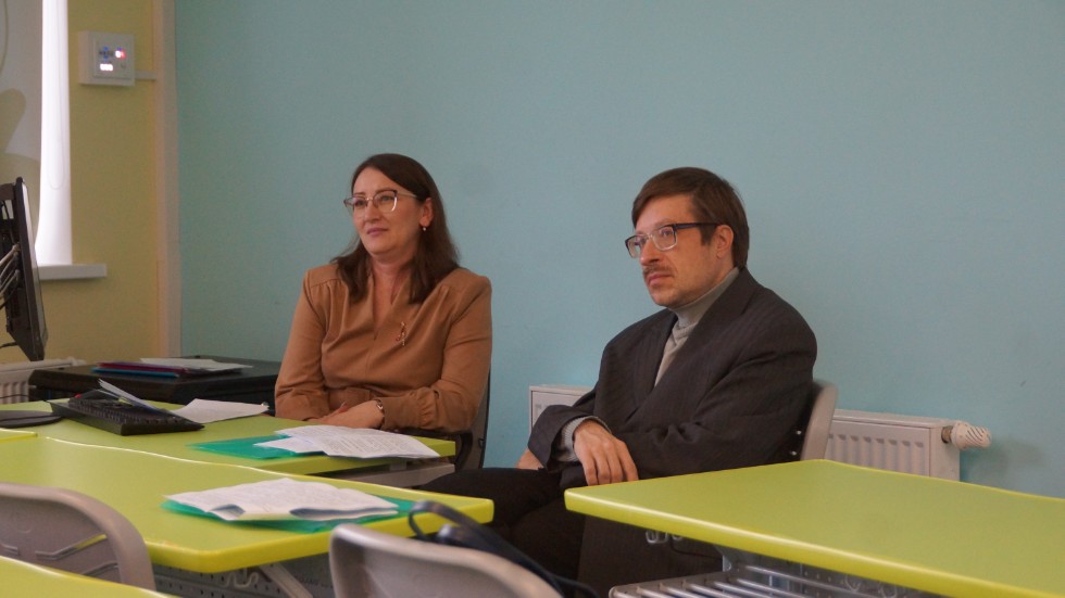 VIII ������������� ������� ����������� '������������ ��� � ���������� � ��������: ������ � �������'