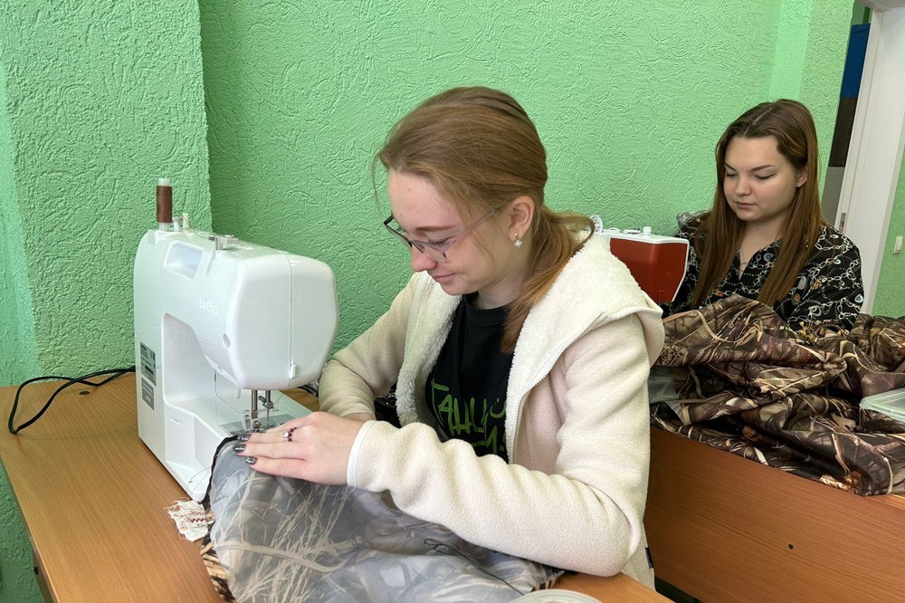 Студенты Елабужского института КФУ участвуют в волонтерском движении помощи участникам СВО