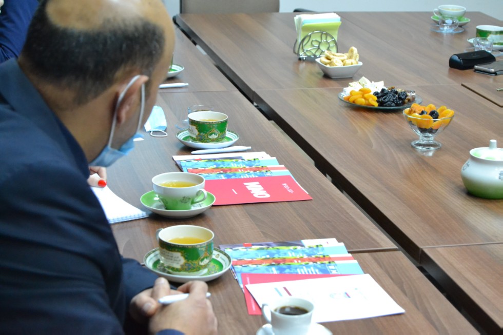 ����� ������������� � ������������ ����� ��������� ���������� � �������� ������������� ���������