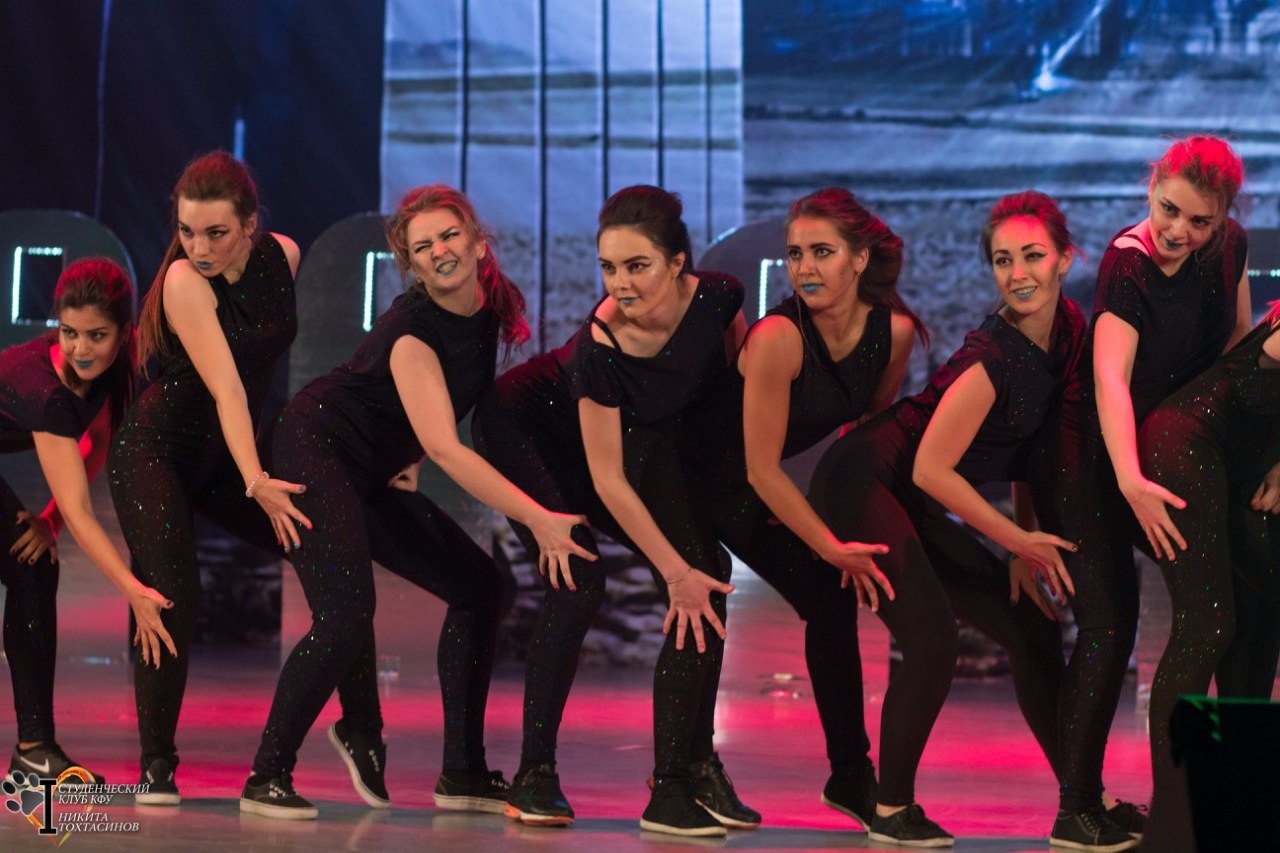 Дружные и активные студенты Института геологии и нефтегазовых технологий и Института фундаментальной медицины и биологии на Ежегодном фестивале 'День первокурсника-2015' Дружные и активные студенты Института геологии и нефтегазовых технологий и Института фундаментальной медицины и биологии на Ежегодном фестивале 'День первокурсника-2015'