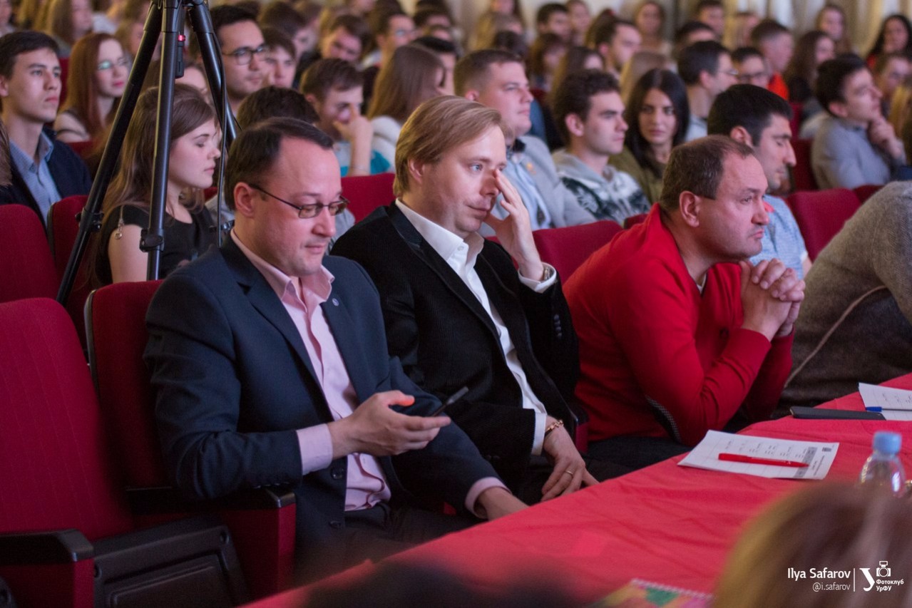 Команда КВН 'Федеральный': снова вместе, снова место! Команда КВН 'Федеральный': снова вместе, снова место!