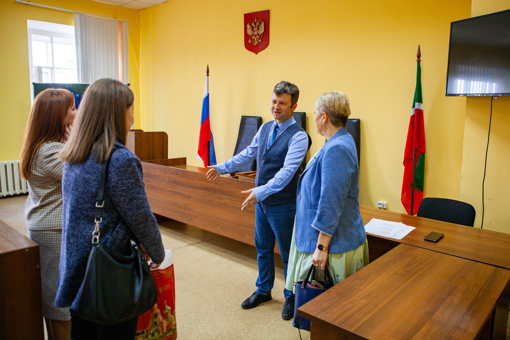 IX ������������ ������: ��������� (����)