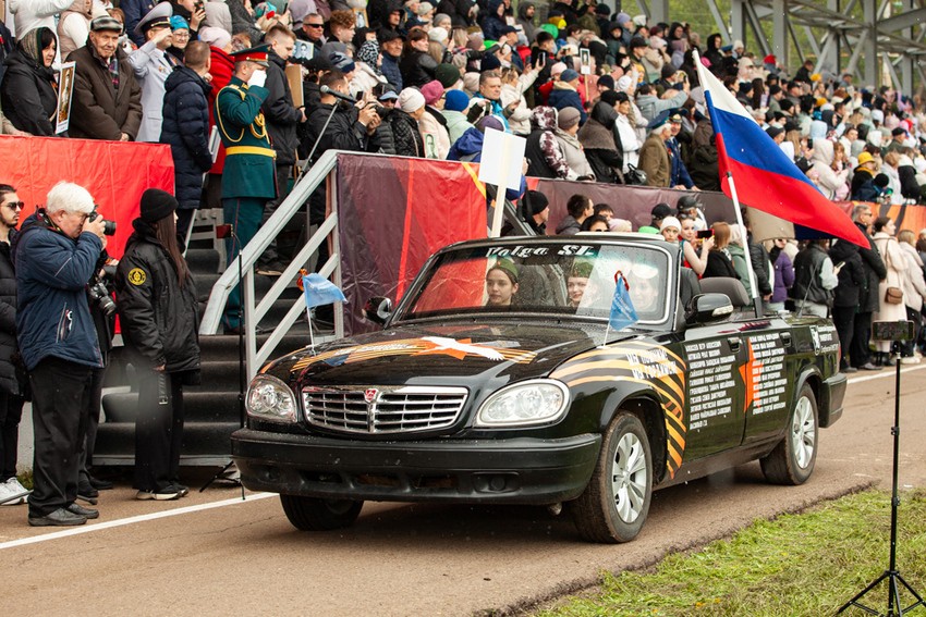 Елабужский институт КФУ участвовал в общегородском празднике ко Дню Победы Елабужский институт КФУ участвовал в общегородском празднике ко Дню Победы