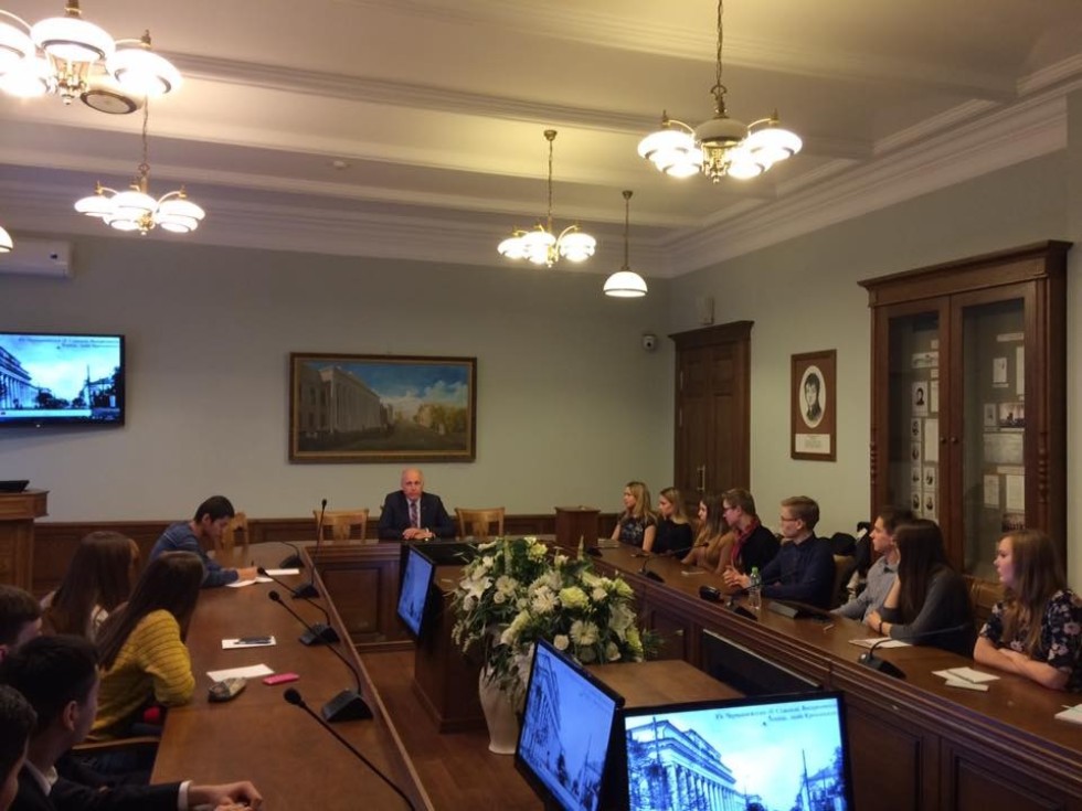 28 ноября 2016 года состоялось очередное заседание Евроклуба с Пауло Сантушем 28 ноября 2016 года состоялось очередное заседание Евроклуба с Пауло Сантушем