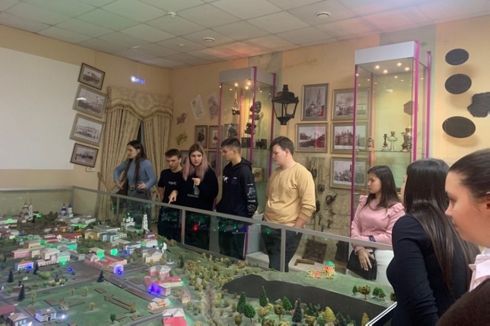 Обзорная экскурсия по городу Елабуга Обзорная экскурсия по городу Елабуга