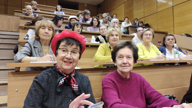 Слушатели Университета третьего возраста с большим интересом посещают лекции по истории Казани Слушатели Университета третьего возраста с большим интересом посещают лекции по истории Казани