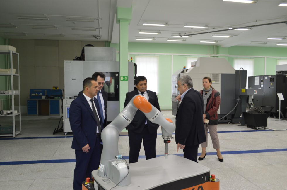 ��������� ������������� ���������-������������� ���������(����������) �������� ���������� �������� � ���������-������������ ������ ���