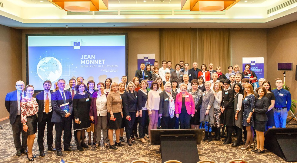 Академический координатор Центра превосходства Жана Монне VOICES+, д.ю.н. Р.Ш.Давлетгильдеев принял участие в работе Международной научно-практической конференции Jean Monnet Excellence in EU Studies, организованной Европейской Комиссией в Москве 20 апреля Академический координатор Центра превосходства Жана Монне VOICES+, д.ю.н. Р.Ш.Давлетгильдеев принял участие в работе Международной научно-практической конференции Jean Monnet Excellence in EU Studies, организованной Европейской Комиссией в Москве 20 апреля