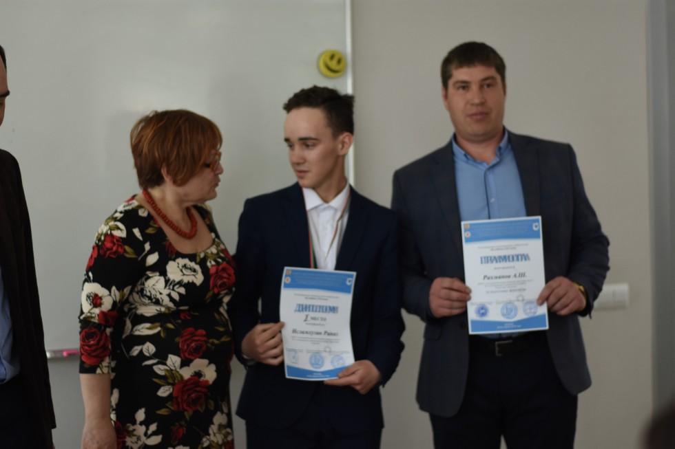 ����� ��������� ���� ������������� 