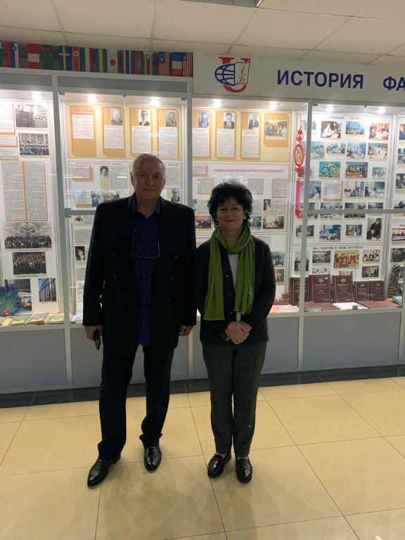 ���� ���� � ����