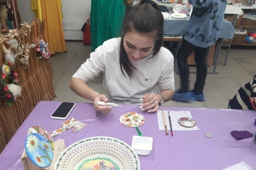 Нетрадиционный вид декоративно-прикладного творчества Декупаж Нетрадиционный вид декоративно-прикладного творчества Декупаж