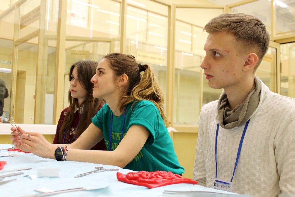 В КФУ провели медицинские квесты для лучших абитуриентов региона В КФУ провели медицинские квесты для лучших абитуриентов региона