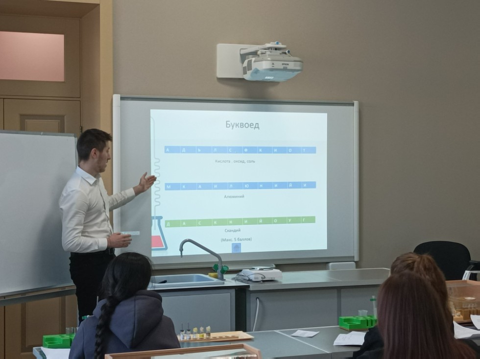 ������ '�����+' �������� ����� � ������� ��������� 3 �����