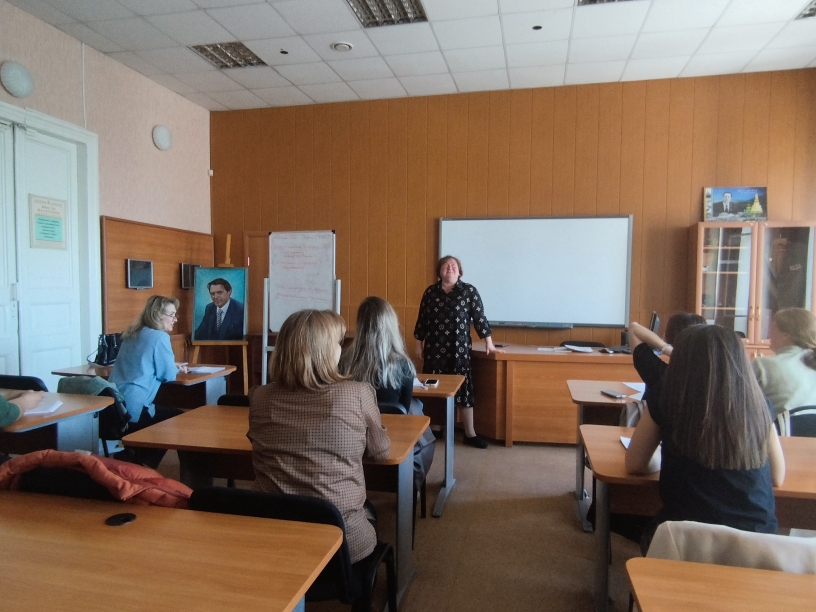 В Елабужском институте КФУ прошли курсы повышения квалификации для педагогов В Елабужском институте КФУ прошли курсы повышения квалификации для педагогов