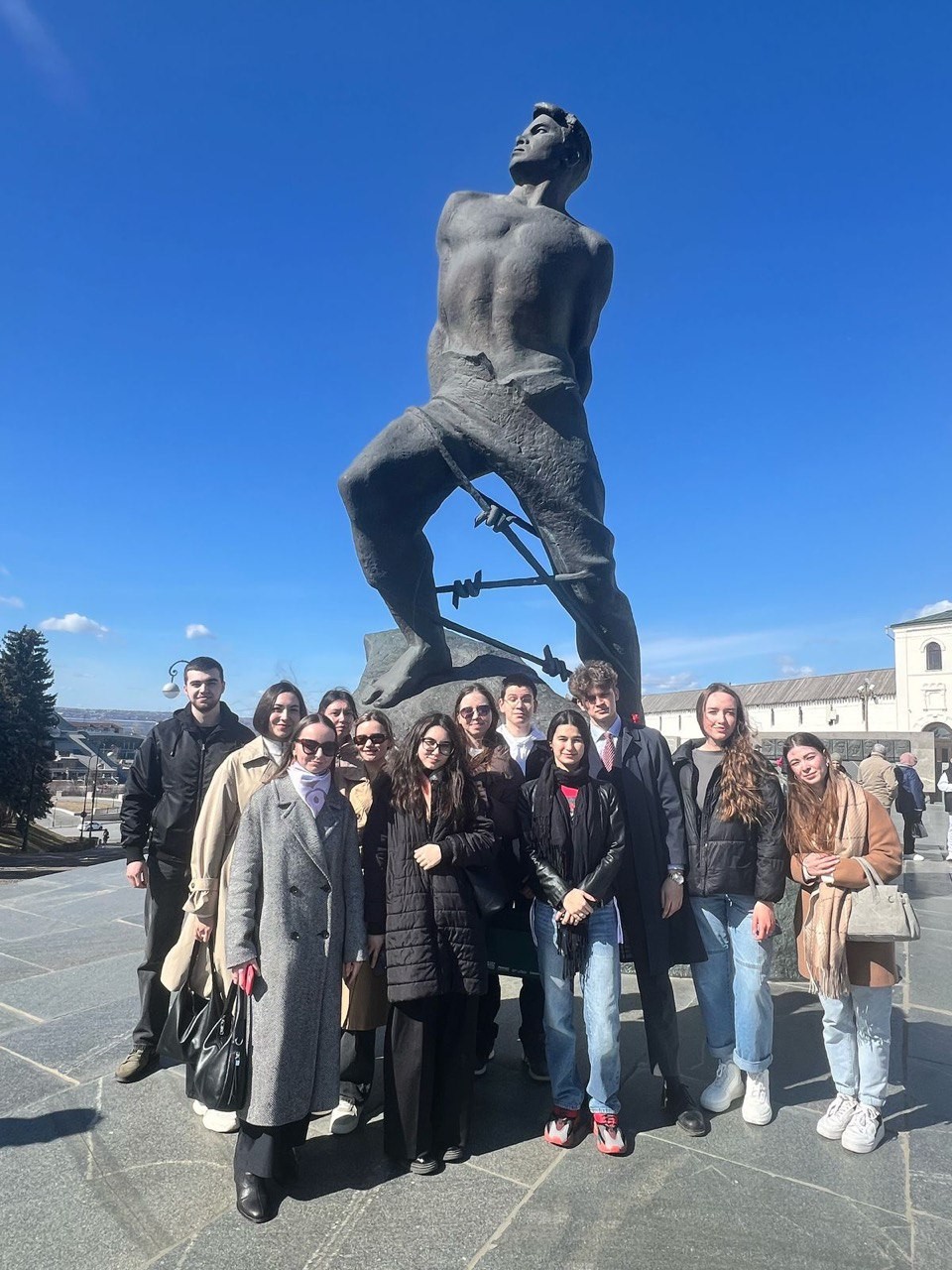 Кураторские часы, посвященные героям Великой Отечественной войны Кураторские часы, посвященные героям Великой Отечественной войны