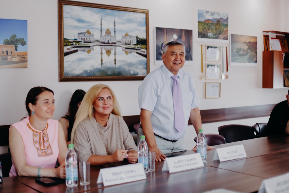 Российский историк-востоковед Михаил Якушев встретился со студентами КФУ Российский историк-востоковед Михаил Якушев встретился со студентами КФУ