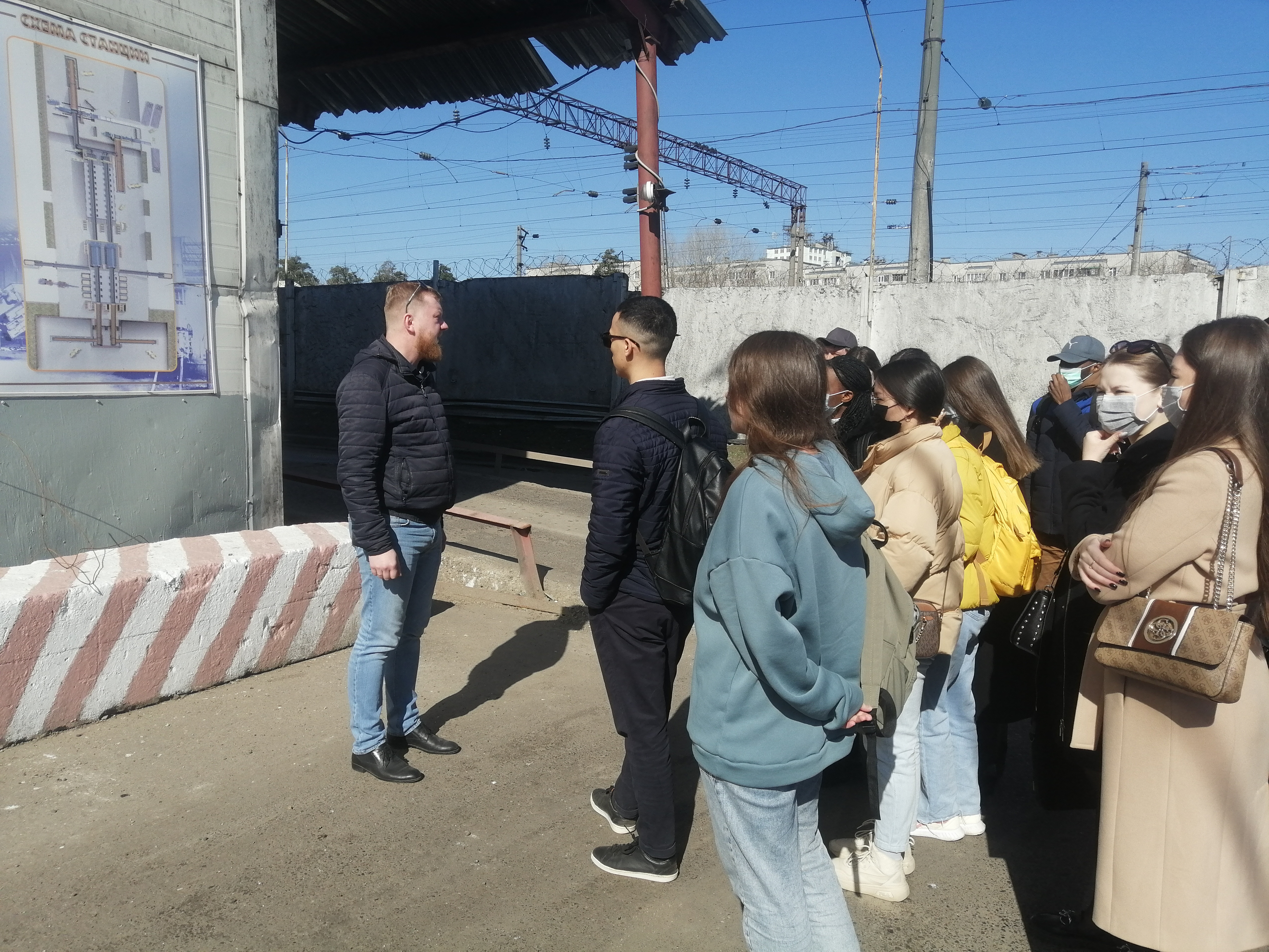 Студенты кафедры природообустройства и водопользования ИУЭиФ ознакомились с работой комплекса по сортировке отходов УК 'ПЖКХ' Студенты кафедры природообустройства и водопользования ИУЭиФ ознакомились с работой комплекса по сортировке отходов УК 'ПЖКХ'