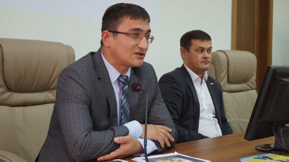 Встреча дизайнеров с руководителями 'Таткнгиздата' Встреча дизайнеров с руководителями 'Таткнгиздата'