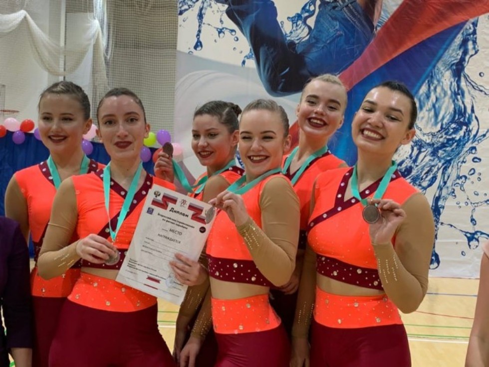 Two KFU teams triumphant in national fitness aerobics competition