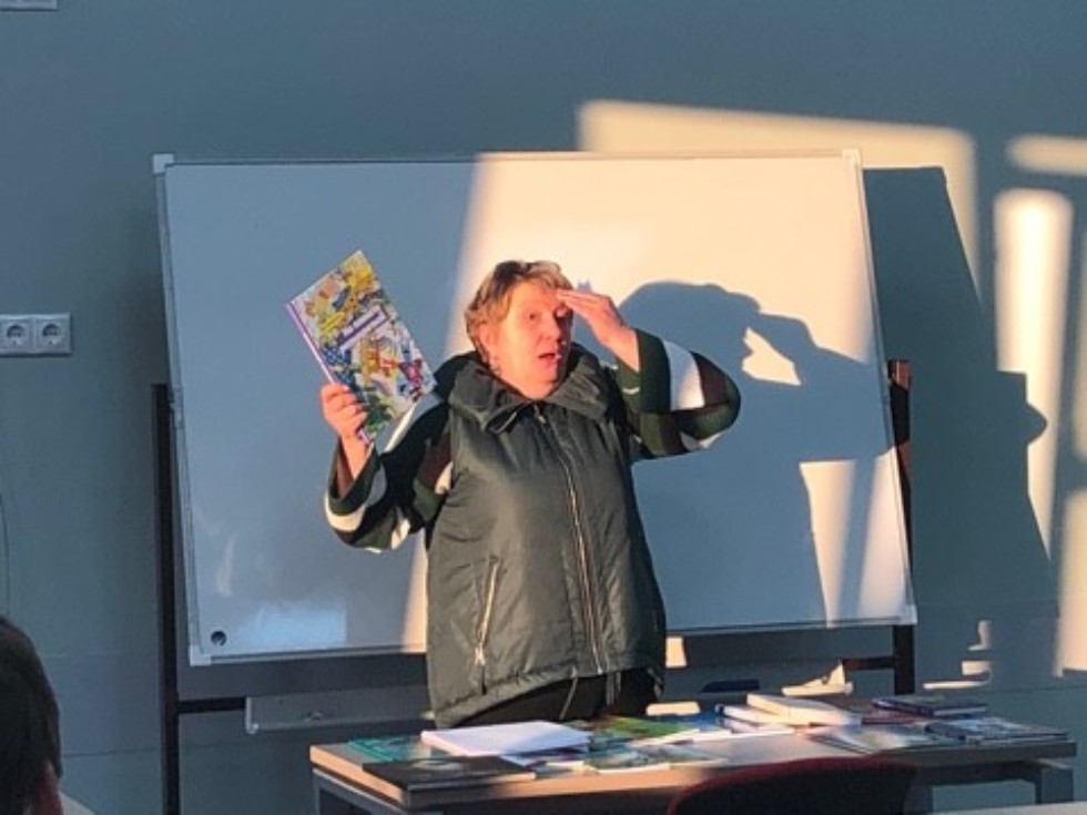 Студенты Высшей школы русской и зарубежной филологии ИФМК КФУ встретились с выпускницей магистратуры, известной поэтессой Верой Петровной Хамидуллиной Студенты Высшей школы русской и зарубежной филологии ИФМК КФУ встретились с выпускницей магистратуры, известной поэтессой Верой Петровной Хамидуллиной