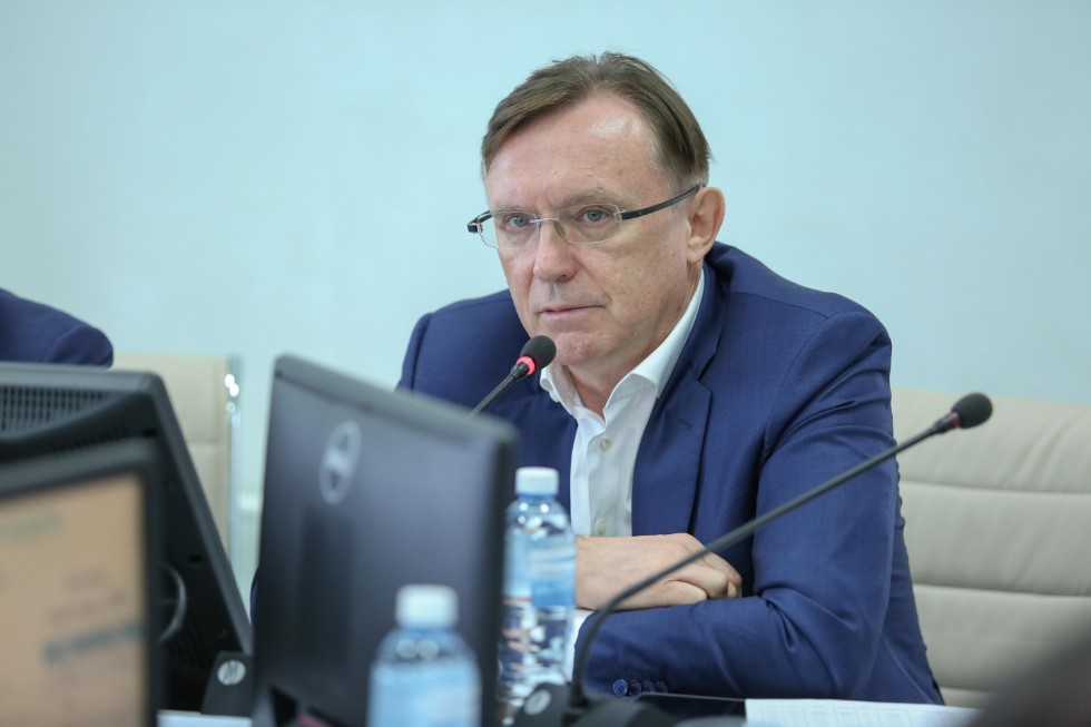 Rector Ilshat Gafurov spoke with Director General of KAMAZ Sergey Kogogin Rector Ilshat Gafurov spoke with Director General of KAMAZ Sergey Kogogin