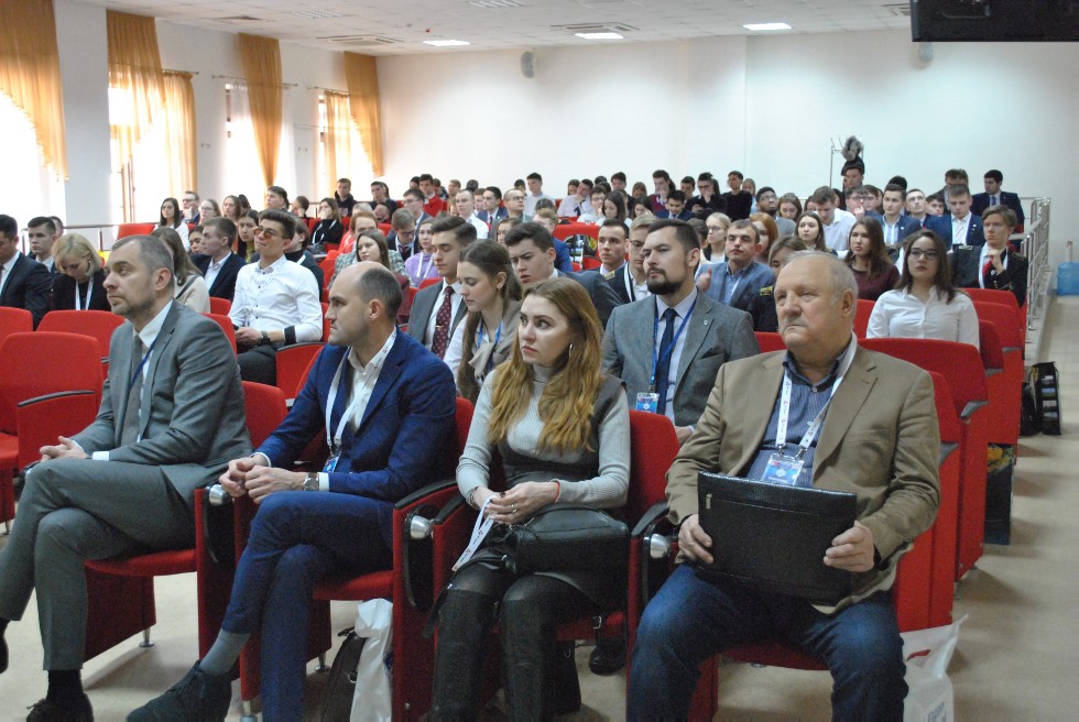 В КФУ стартовала IV Международная научная молодежная конференция В КФУ стартовала IV Международная научная молодежная конференция