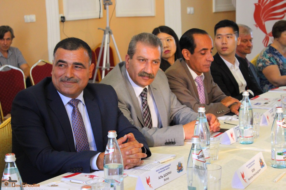 Сотрудники ИСФН приняли участие в XXXIV Харакском форуме Сотрудники ИСФН приняли участие в XXXIV Харакском форуме