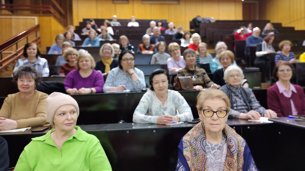 Фоторепортаж с лекций по истории Казани Фоторепортаж с лекций по истории Казани