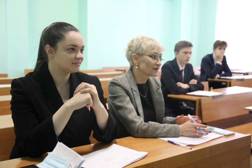 Кафедра математики и прикладной информатики провела Региональную научно-практическую конференцию школьников Кафедра математики и прикладной информатики провела Региональную научно-практическую конференцию школьников