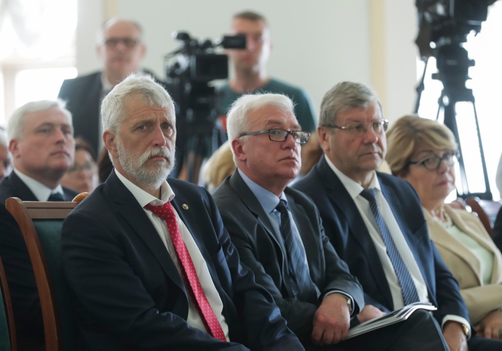 ����� �������� ����������� ������������� �������� ���������� � ������