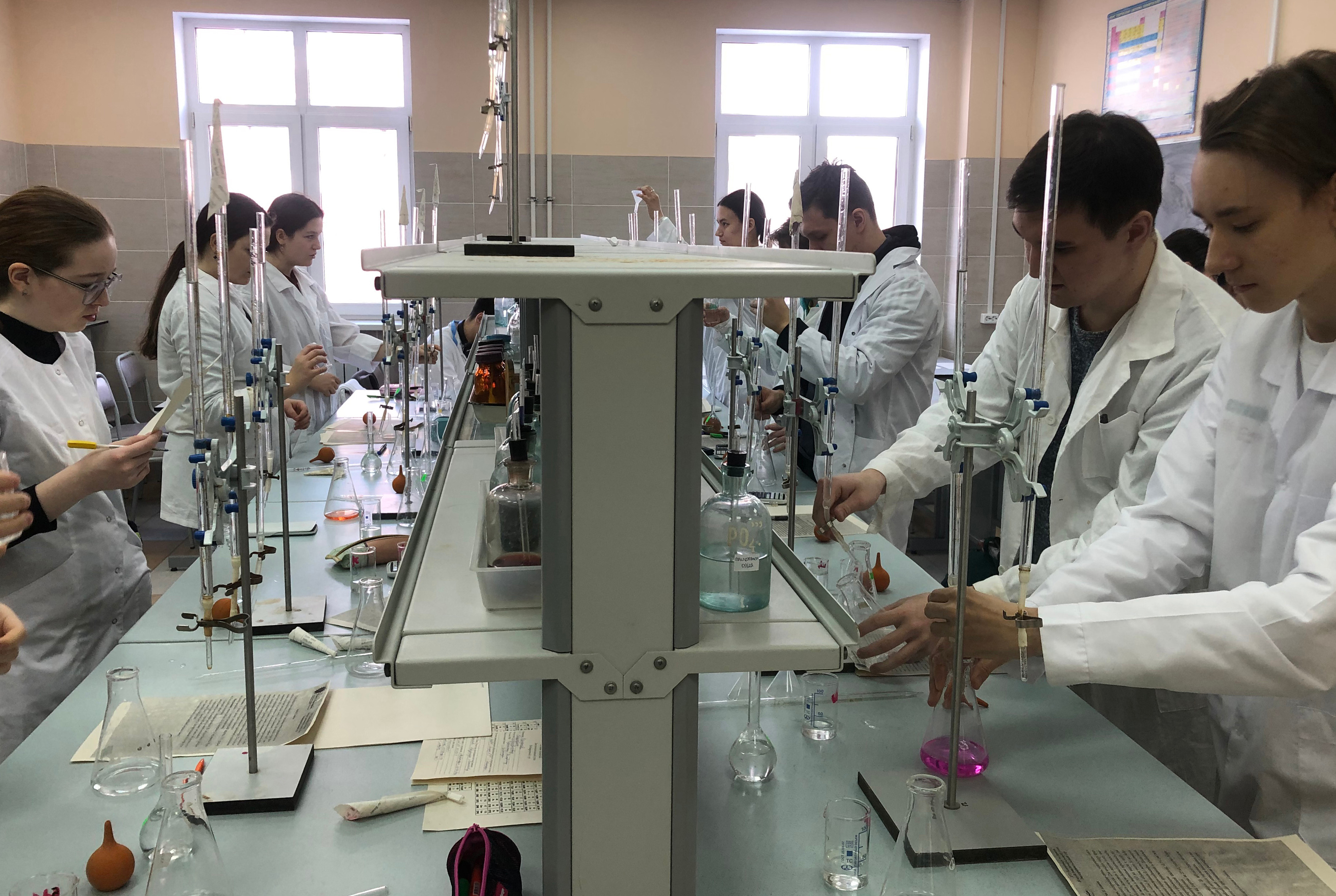 Олимпиада по химии 1 уровня 'Юные таланты' в Химическом институте Олимпиада по химии 1 уровня 'Юные таланты' в Химическом институте