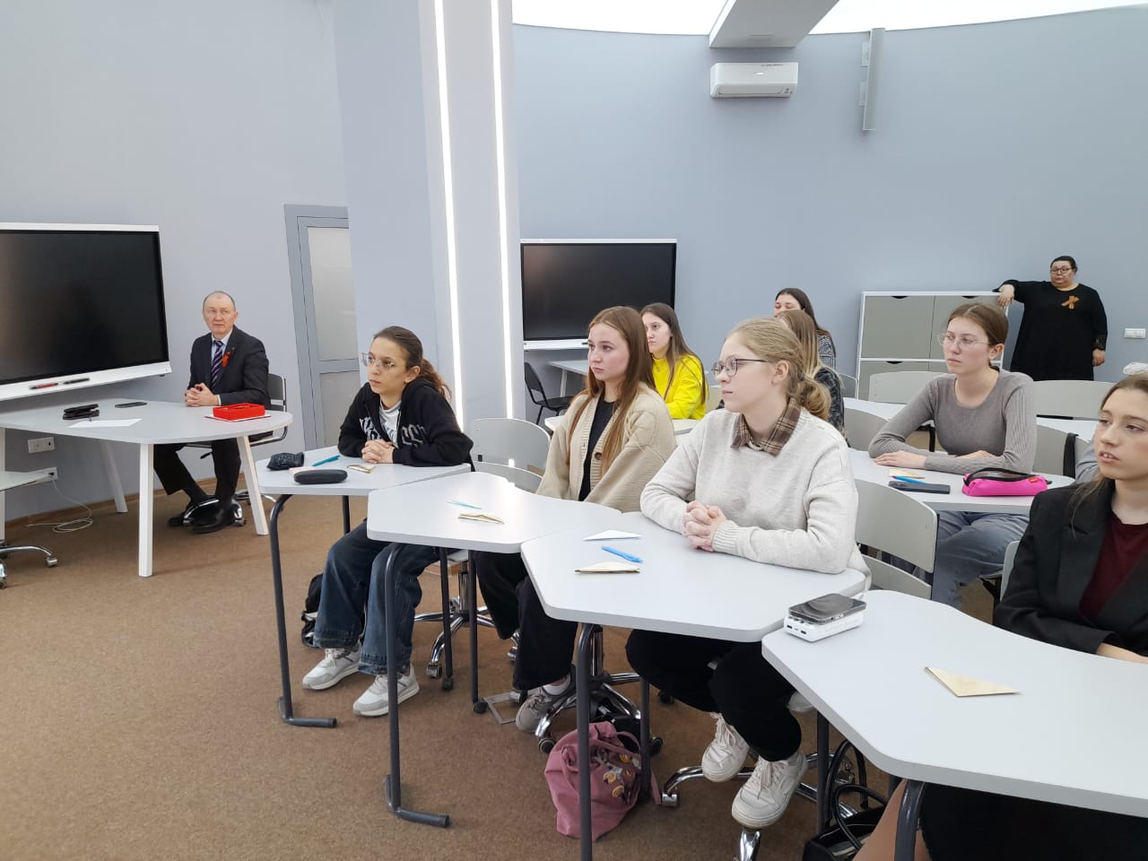 �������� ����������� ��� � ��������� ���������� � ����������� � 80-����� ������� ������ �������� � ��������� ���������� � ����������� ,������� ������������� �����, ����������� ���, ��������������, �������, ������, ������, ��������, ������� ���������� �����������, �������������, ����������, �������, ����� �����