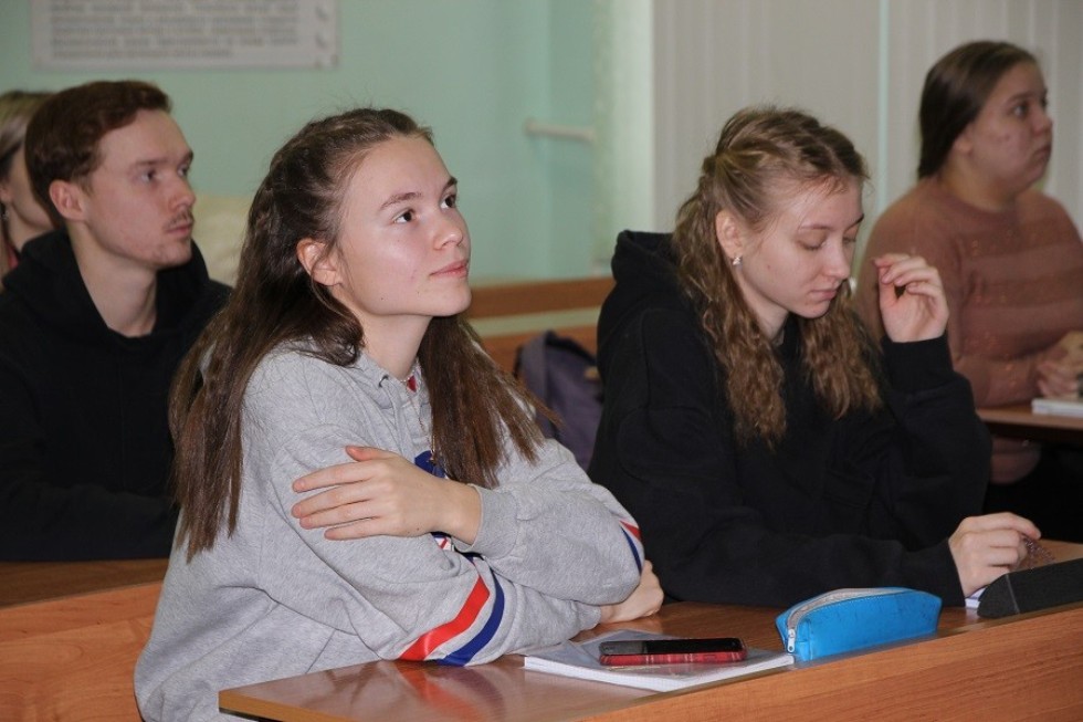 ������� ������: ������������ � �������