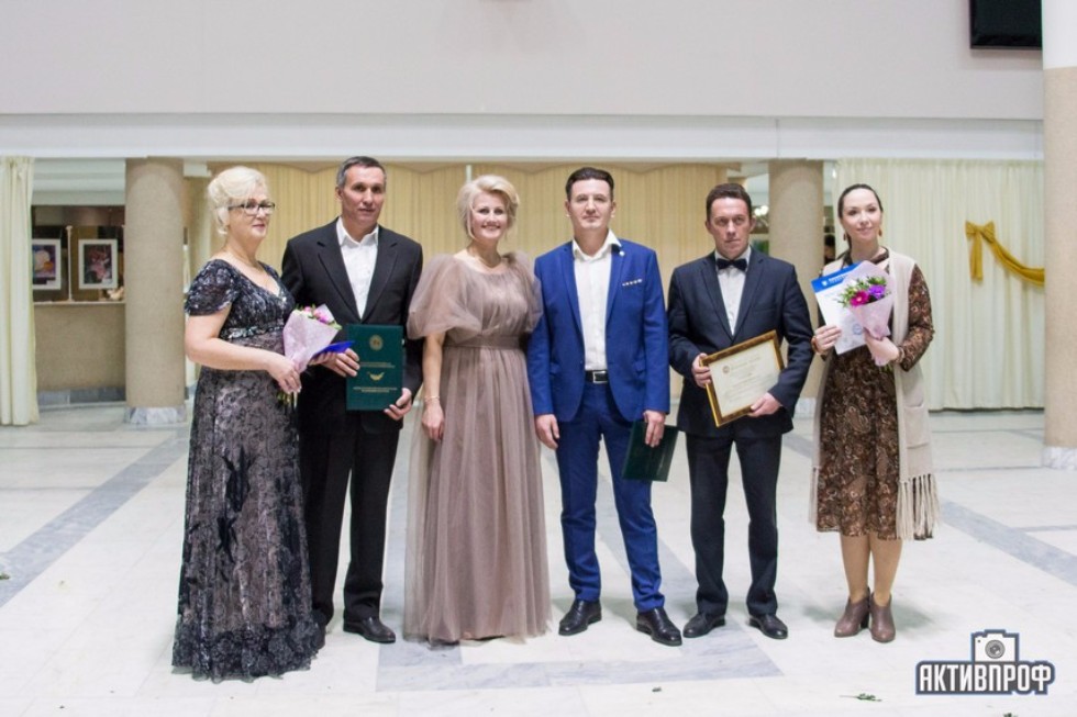 Торжественный бал в честь Дня рождения университета прошел в Елабужском институте КФУ Торжественный бал в честь Дня рождения университета прошел в Елабужском институте КФУ