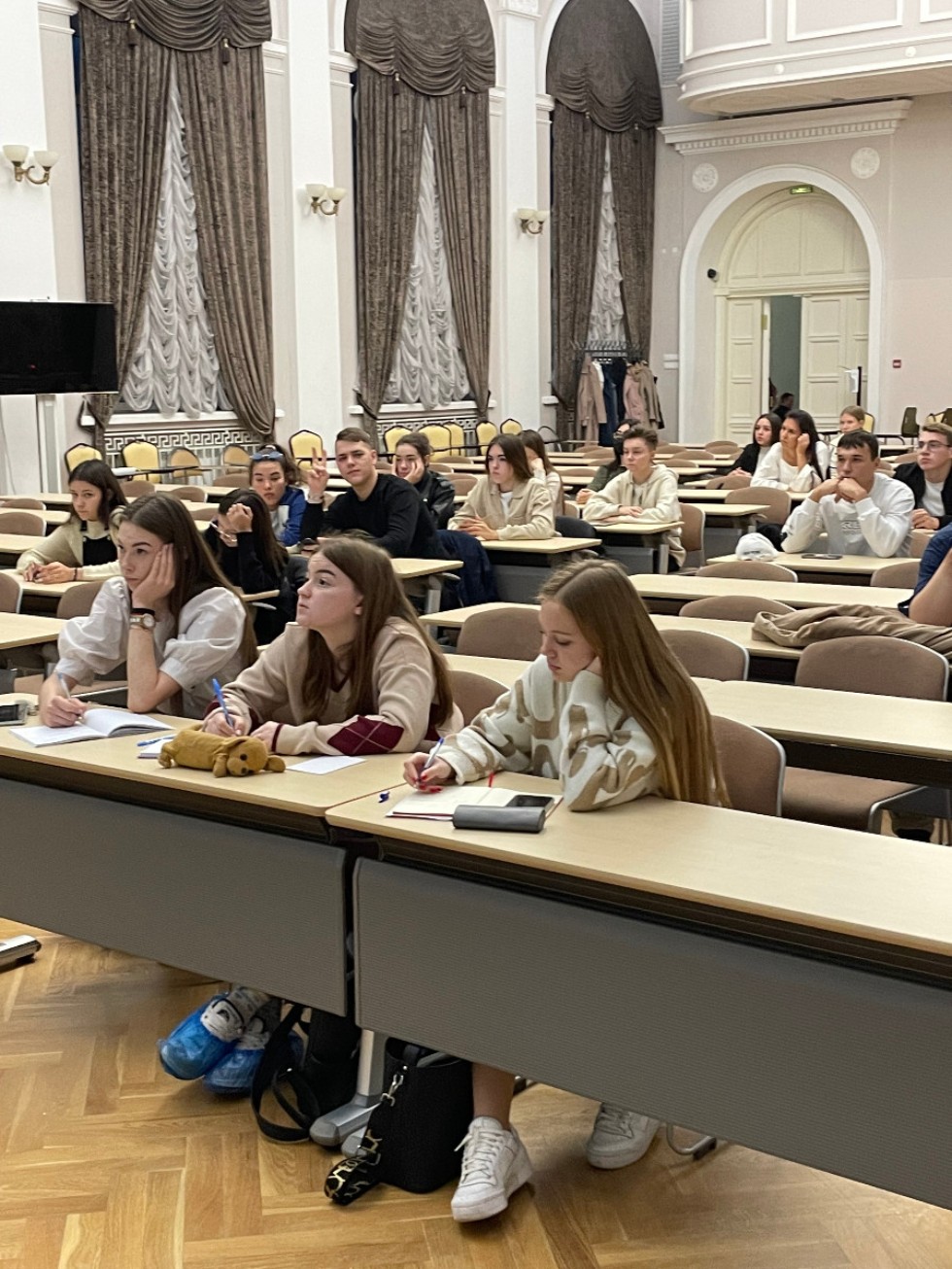 � ����� ������ ������� ������� ������� ����� � ��������������� ������� ������������� �������������� � ����������� �� ���������� � �������������� ������ ���������.