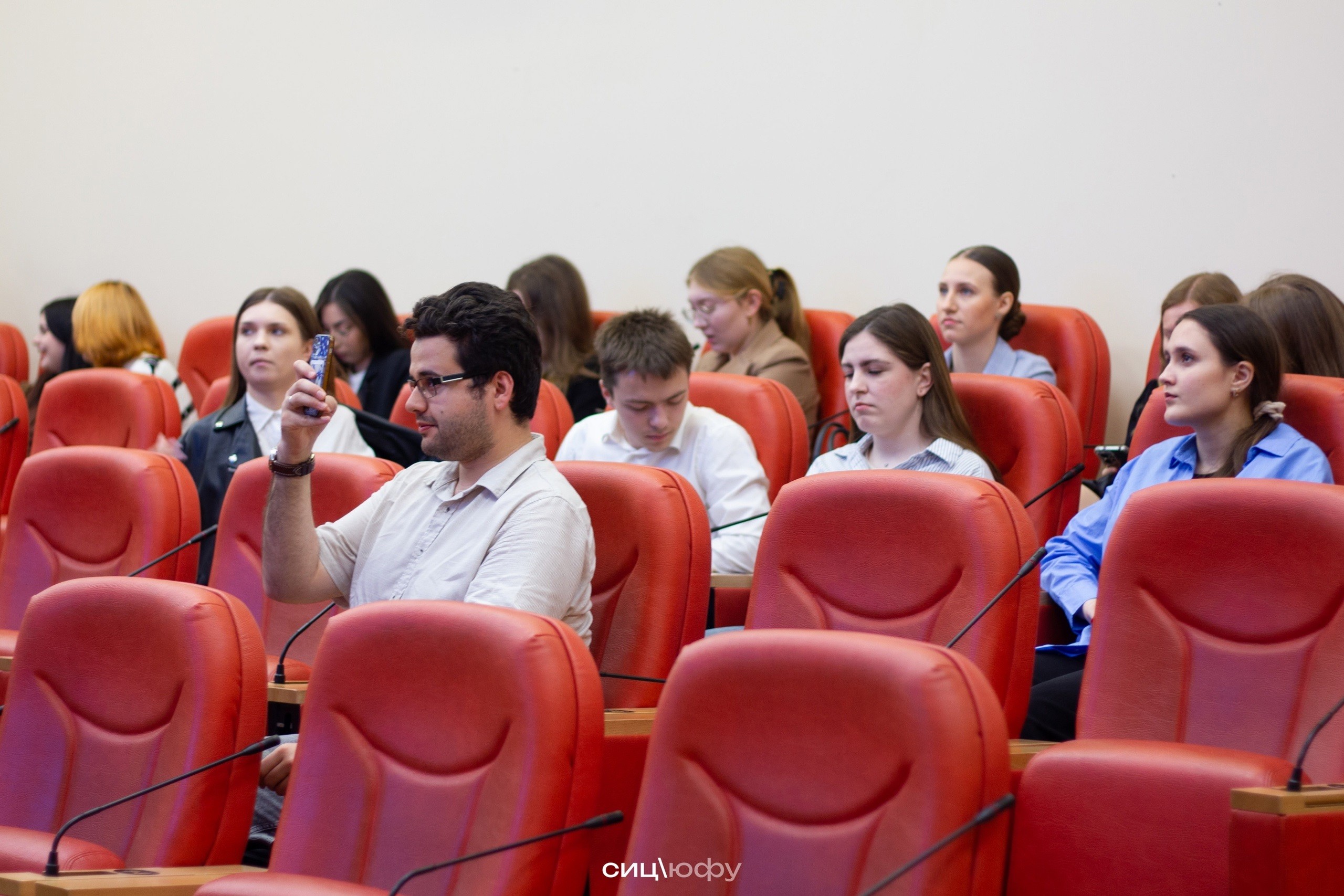 ��������� � ������� ������ ��� �� ������������� ����������� '�����: ���������� � �����������' � �������-��-����