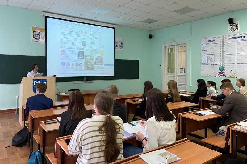 XI Региональный конкурс исторических исследовательских и творческих работ 'История вокруг меня' XI Региональный конкурс исторических исследовательских и творческих работ 'История вокруг меня'