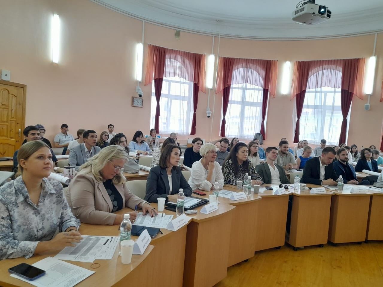 Защита исследовательских проектов в 'Школе университетского преподавателя' прошла успешно Защита исследовательских проектов в 'Школе университетского преподавателя' прошла успешно