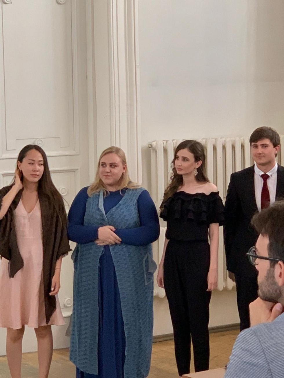 Вручение дипломов магистрам кафедры Вручение дипломов магистрам кафедры