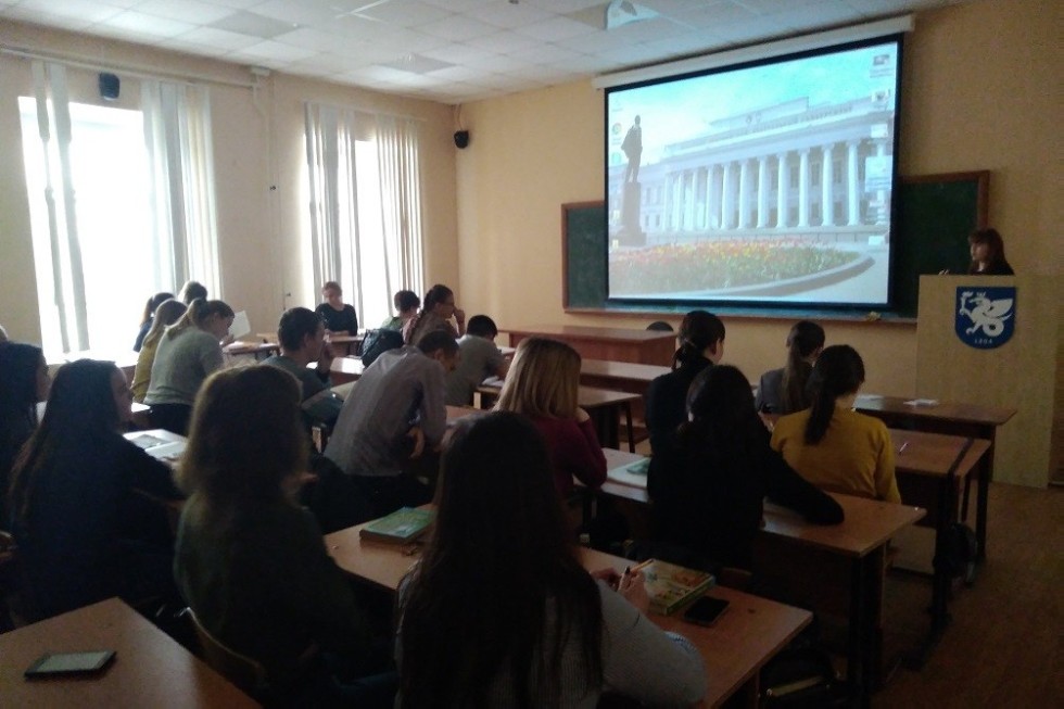 Исторические секции Исторические секции