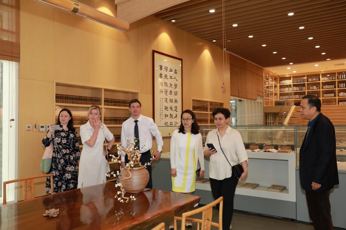 Сотрудники КФУ посетили с визитом Пекинский объединенный университет ,сотрудничество, Китай, делегация