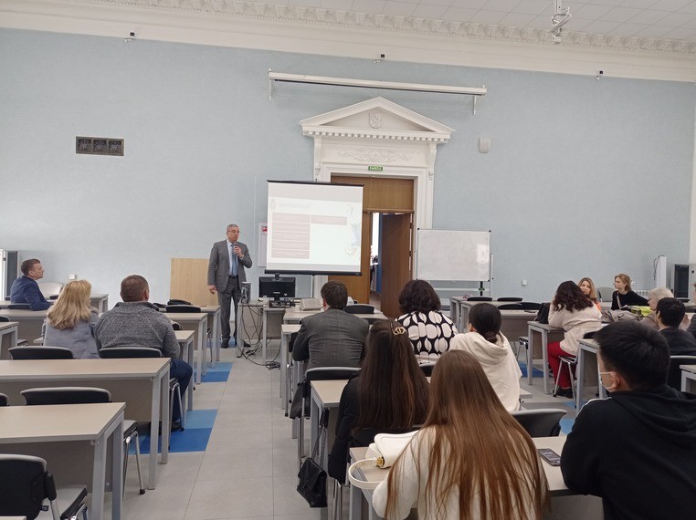 Круглый стол на базе кафедры территориальной экономики Круглый стол на базе кафедры территориальной экономики