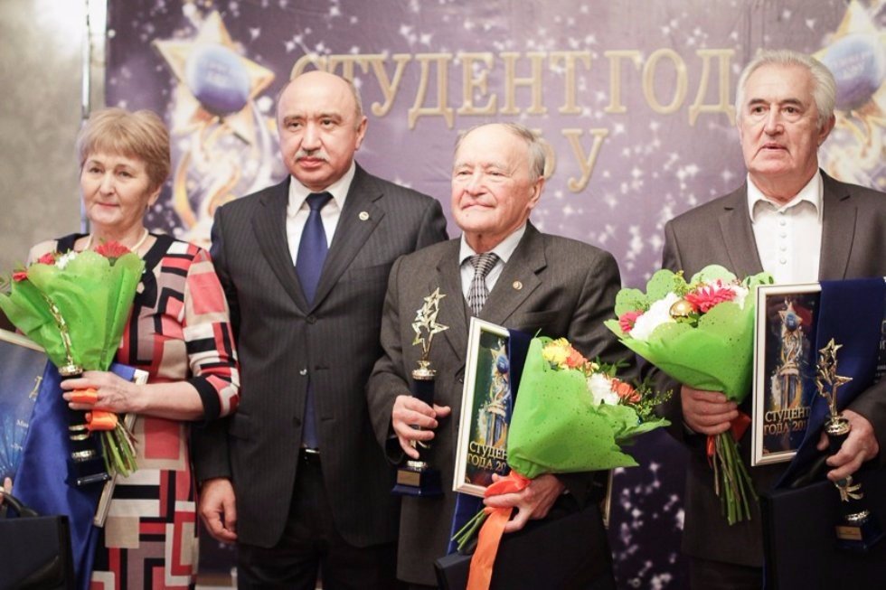 2015 Student of the Year Award Ceremony 2015 Student of the Year Award Ceremony