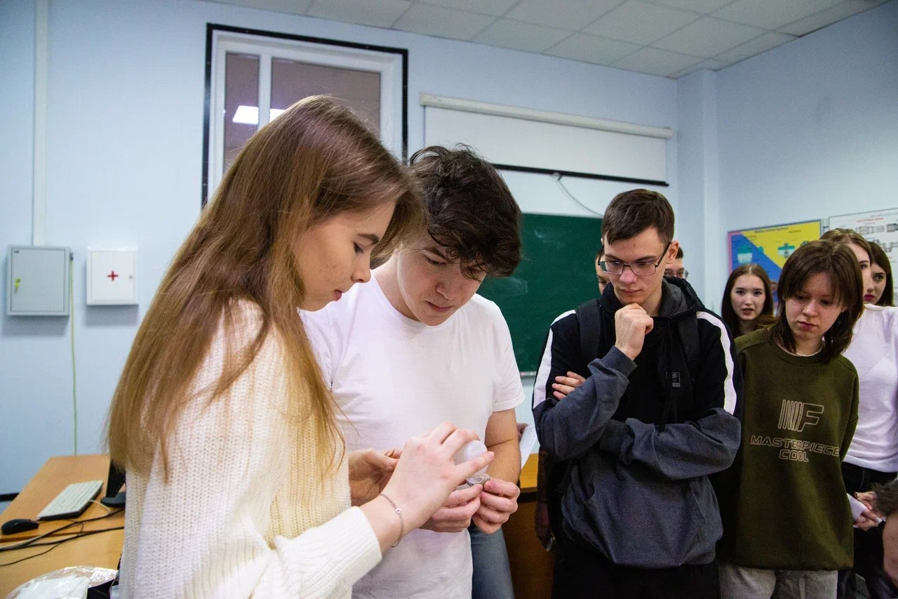 Студенты НЧИ КФУ сразились в 'Научных боях' Студенты НЧИ КФУ сразились в 'Научных боях'