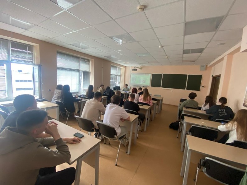 23 и 24 апреля преподаватели кафедры провели кураторские часы приуроченные к празднованию 80-й годовщины Победы в Великой отечественной войне 23 и 24 апреля преподаватели кафедры провели кураторские часы приуроченные к празднованию 80-й годовщины Победы в Великой отечественной войне